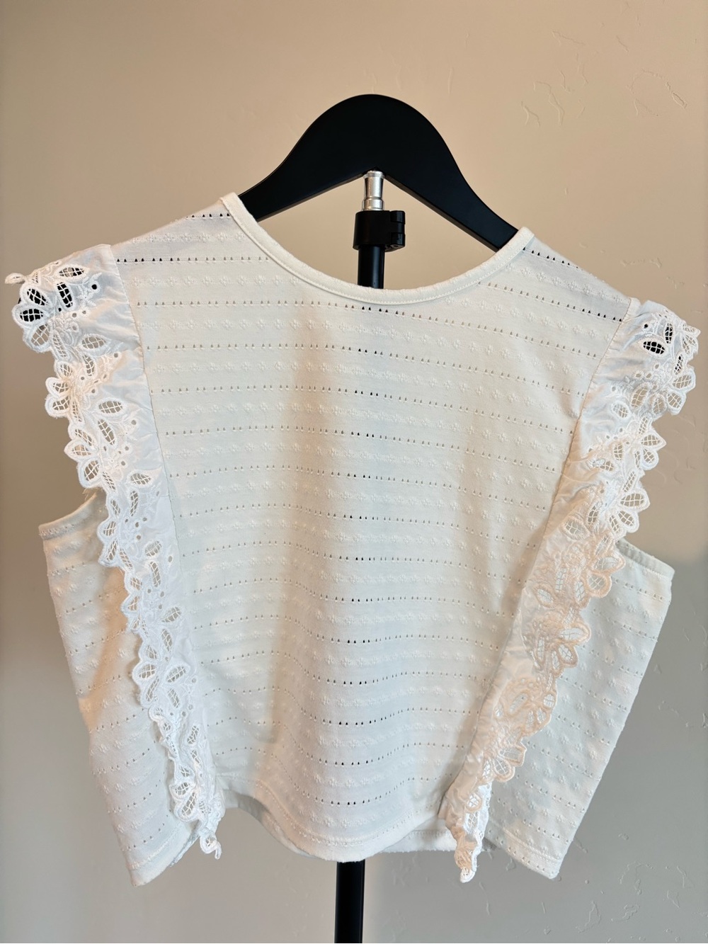 SO White Eyelet Floral Lace Ruffle Cropped Top Size Medium